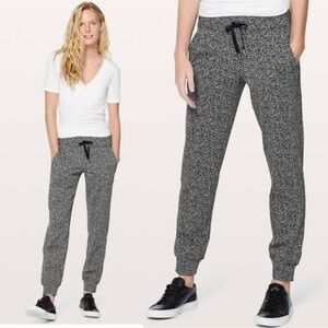 Lululemon Ready To Rulu Pant 29" Reconnect Jacquard Luon White Black